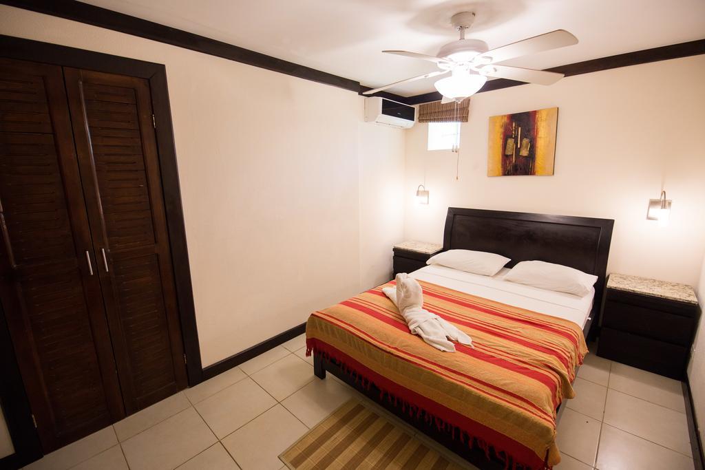 יקו Tuanis Aparthotel מראה חיצוני תמונה