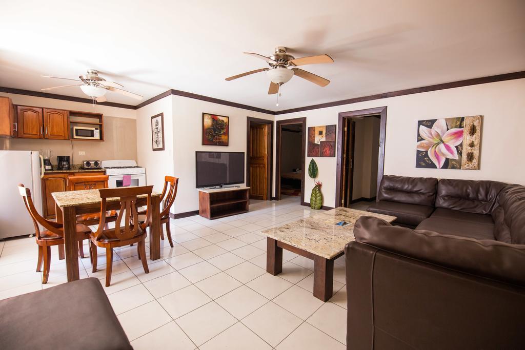יקו Tuanis Aparthotel מראה חיצוני תמונה
