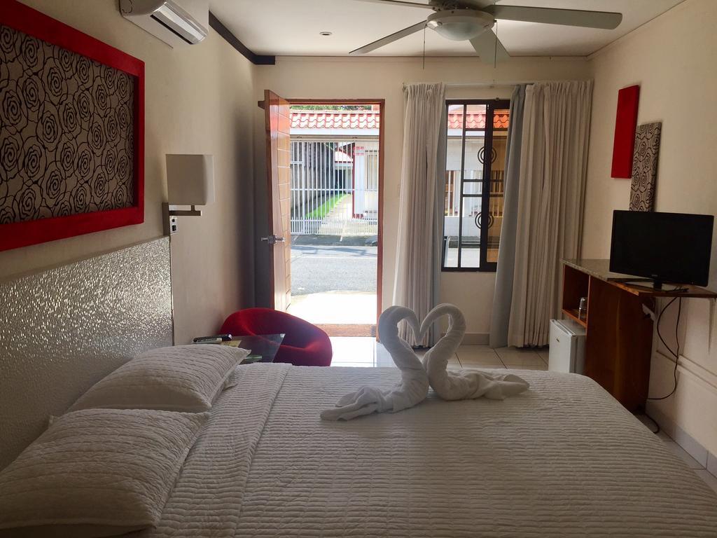 יקו Tuanis Aparthotel מראה חיצוני תמונה